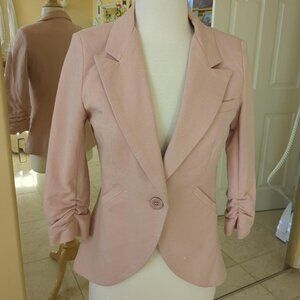 Preppy blazer with scrunched sleeves